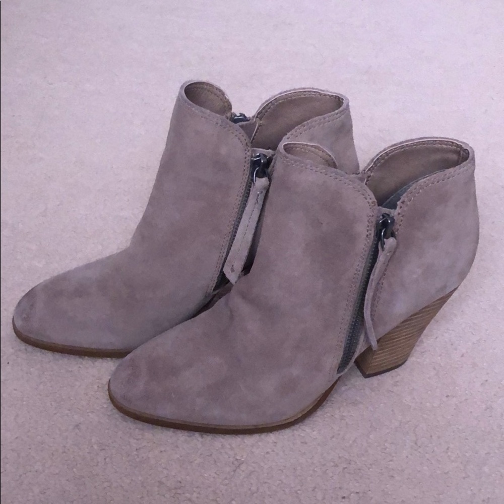 Dolce Vita taupe colored booties